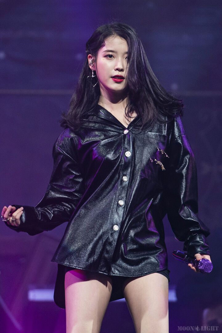 아이유 사진 모음 / 무대 코디 패션 / 일상 사복 패션