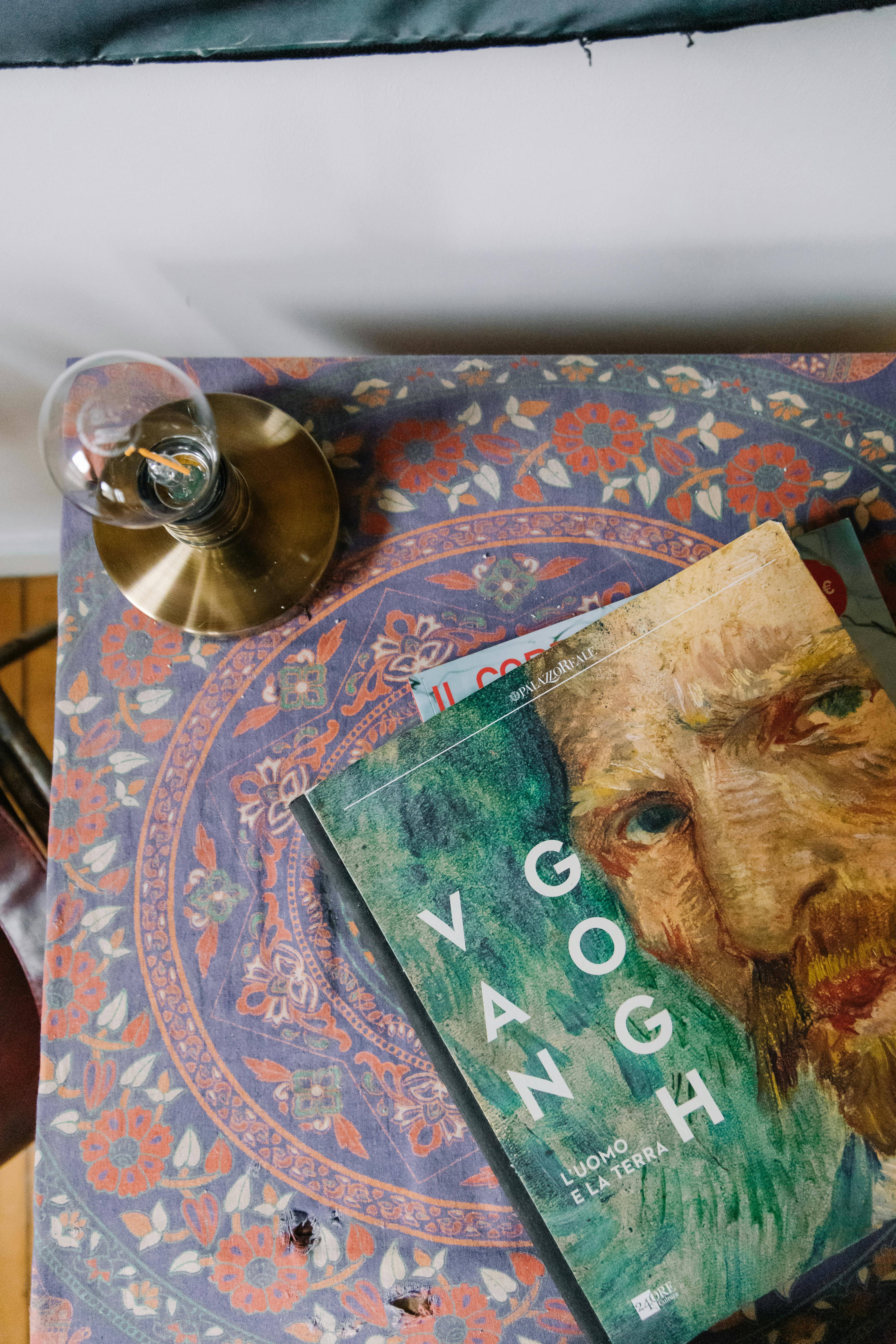 빈센트 반 고흐 &lsquo;해바라기&rsquo; 색이 바뀌었다? 안료 변화와 복원 이야기