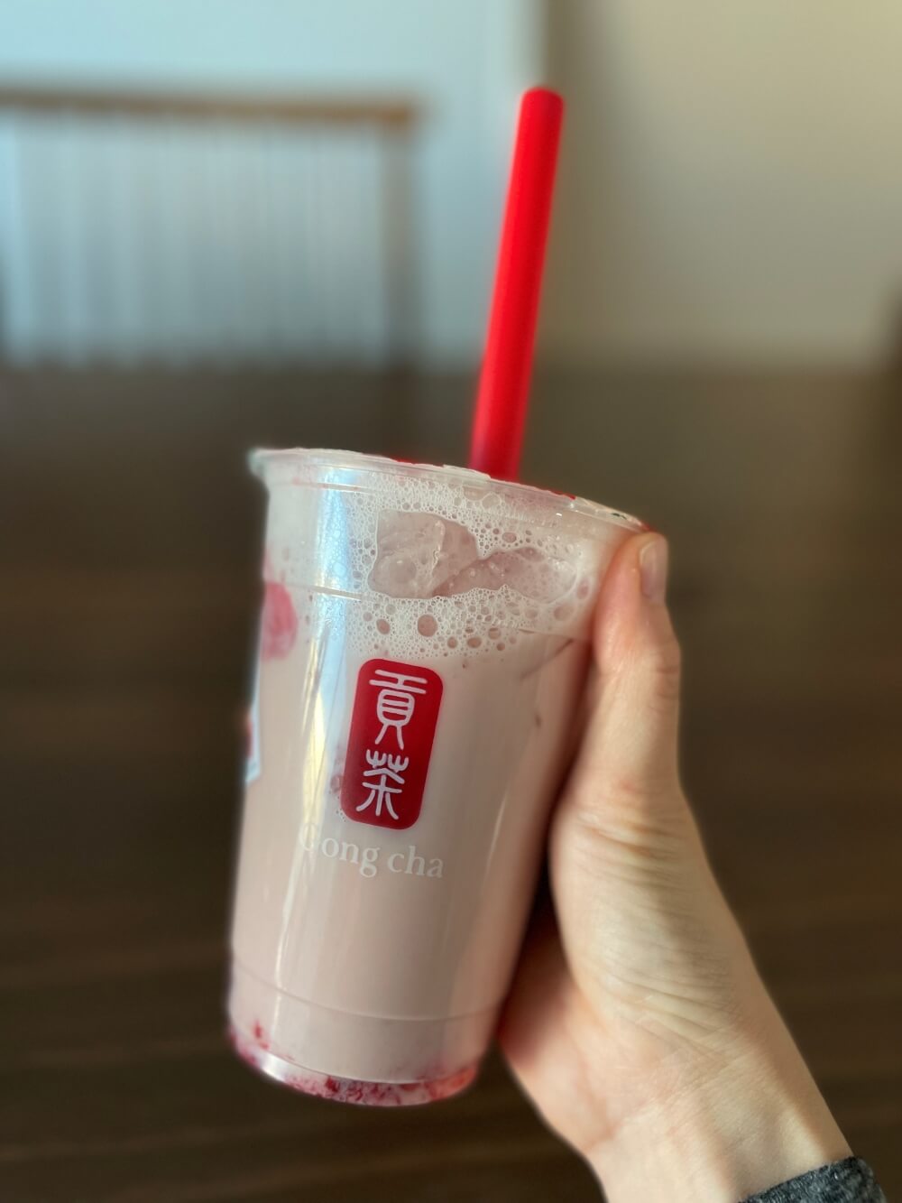 공차 - 리얼 딸기 주얼리 밀크티L