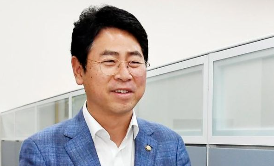 전봉민1