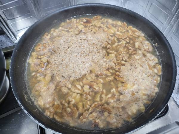 호두-전처리-삶기