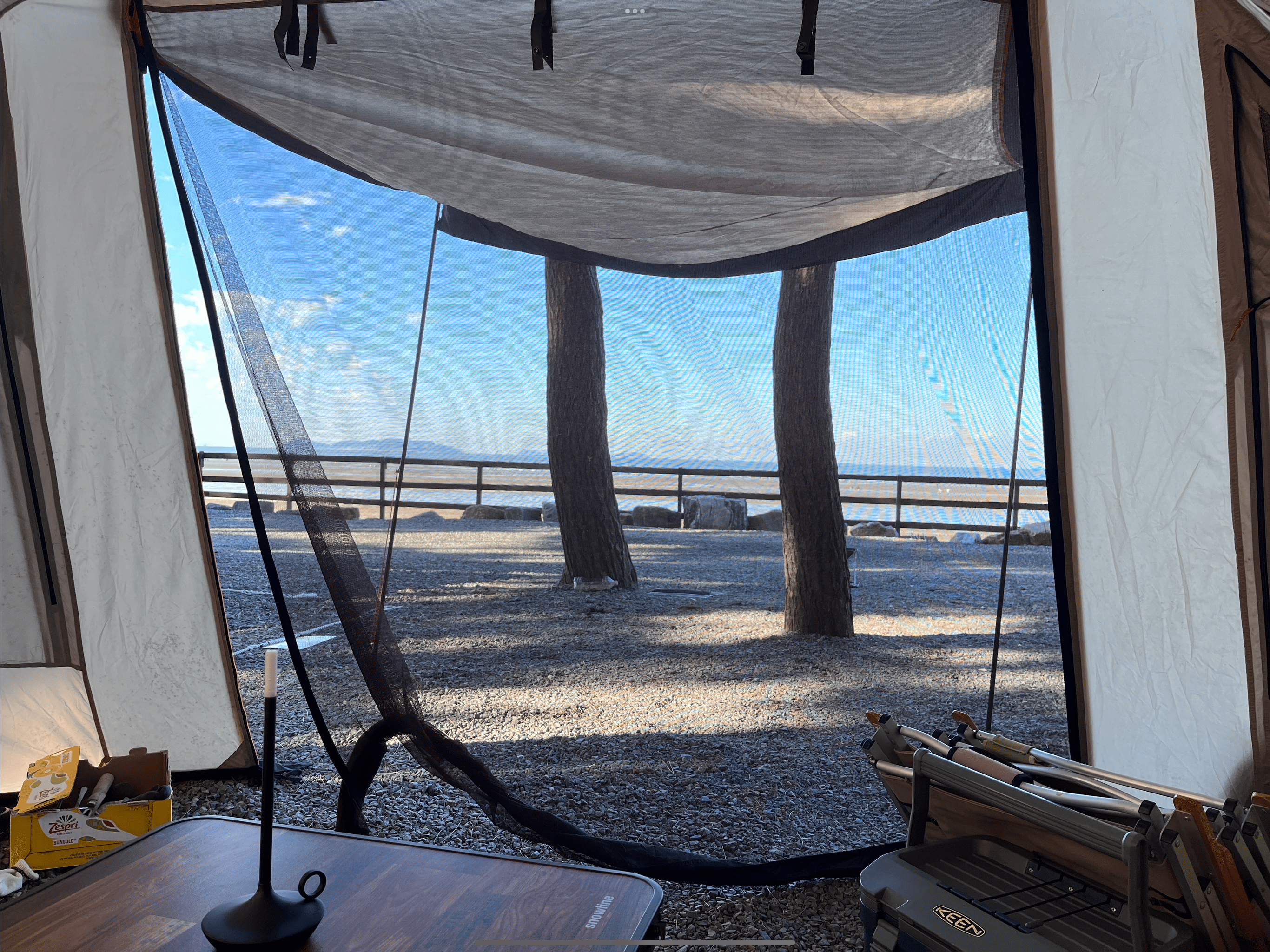 텐트안에서 본 모습