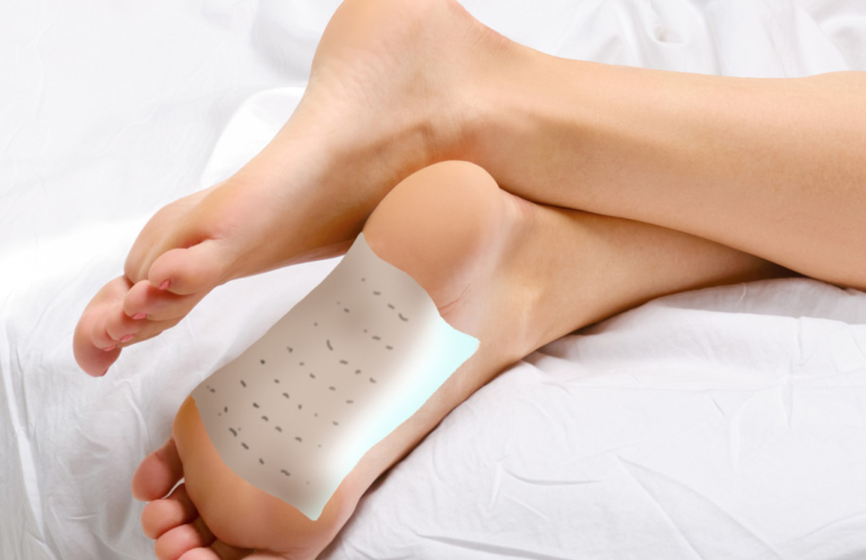 발바닥에 파스 붙이면 생기는 놀라운 효과 5가지!