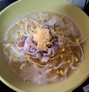 오징어와 간마늘 투입