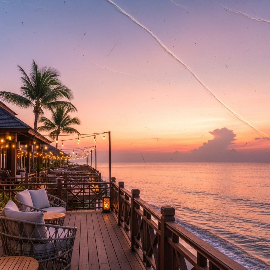 석양이 지는 바다 전망을 갖춘 리조트 테라스