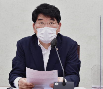 박완주