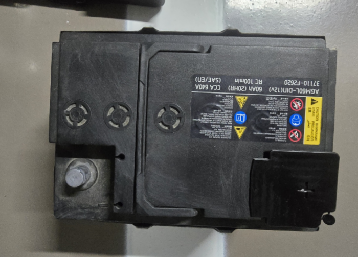 자동차 배터리 셀프 교체 가이드 — 자가교체 vs 센터교체 비교