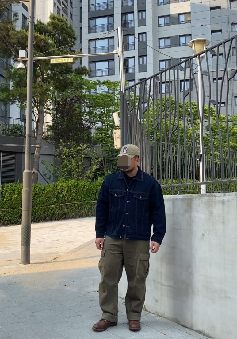 데일리룩(2025. 5. 30.)폴로랄프로렌 더블알엘 가먼트다잉 트윌 볼캡, 무신사스탠다드 오버사이즈 생지 데님 트러커 재킷, 프리즘웍스 카고 팬츠, 레드윙 아이언레인저 앰버하니스