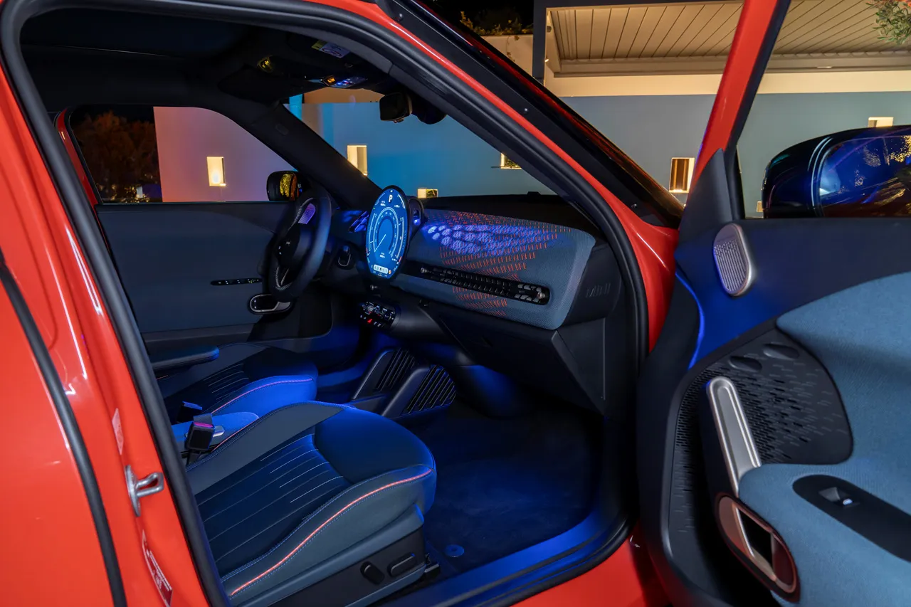 미니 에이스맨 E 차량 이미지