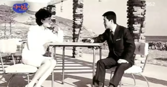 김용림과 남편 배우 남일우의 다정한 부부 사진