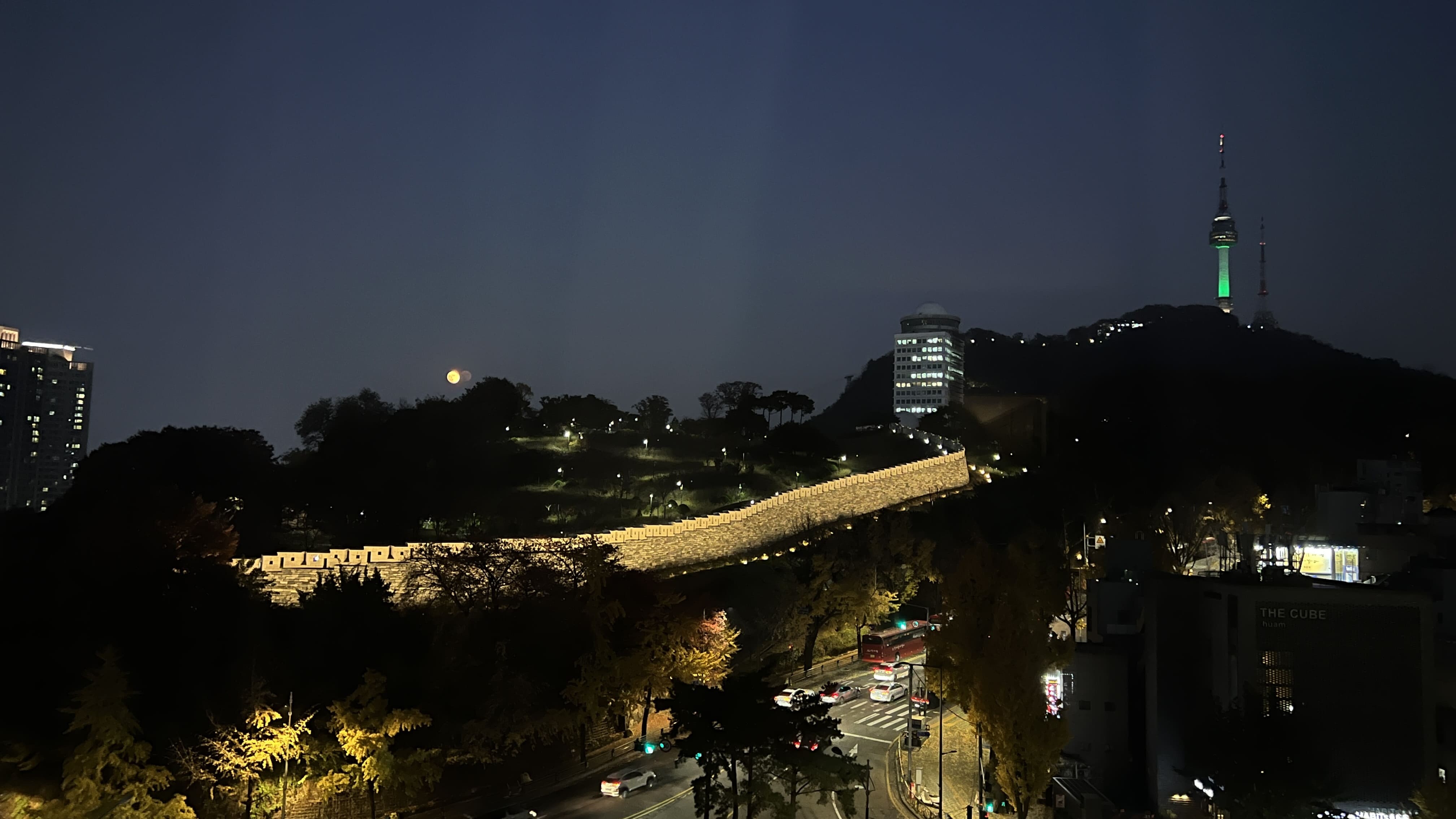 남산공원 백범광장 밤야경