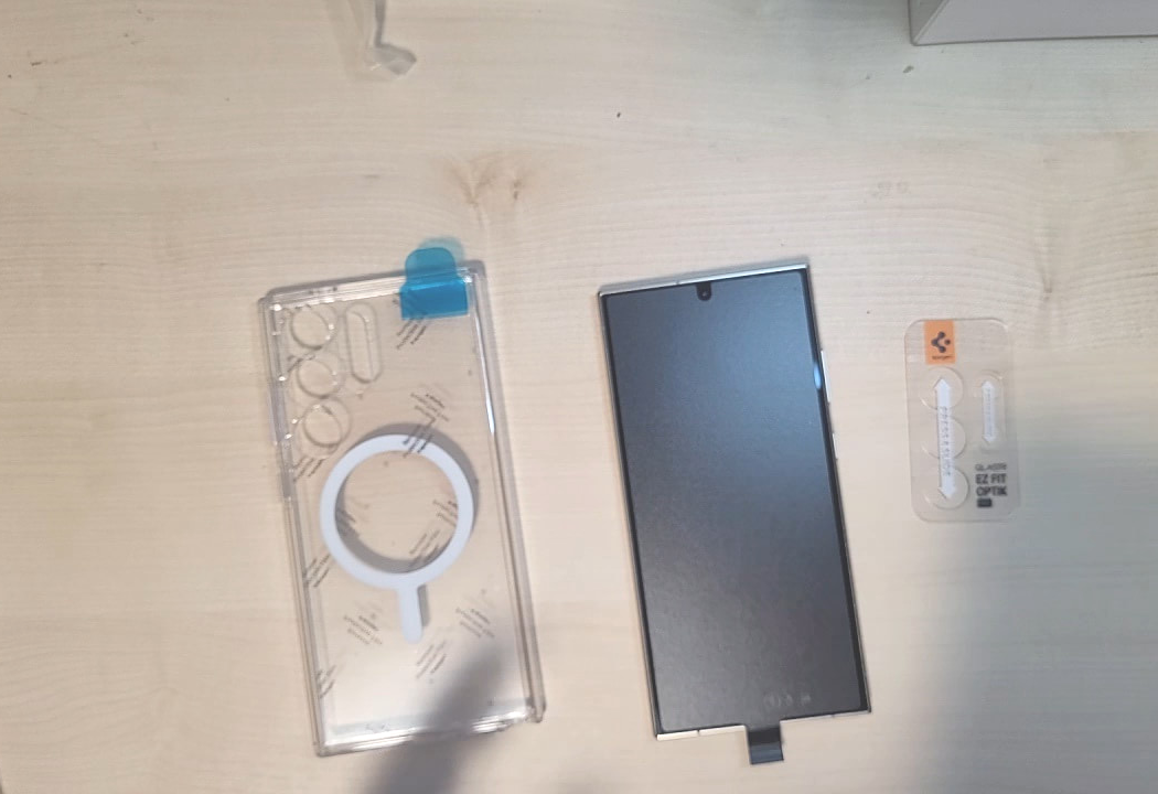 갤럭시 S24 울트라 맥세이프 케이스, 카메라 보호필름