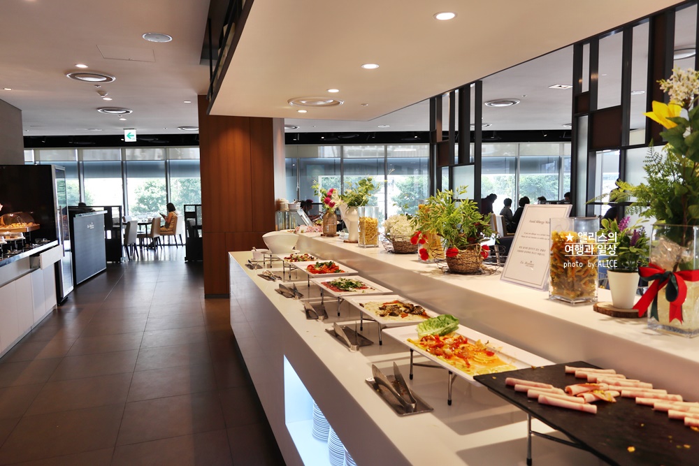 나인트리 프리미어 호텔 명동2 리앤이라마띠네 런치