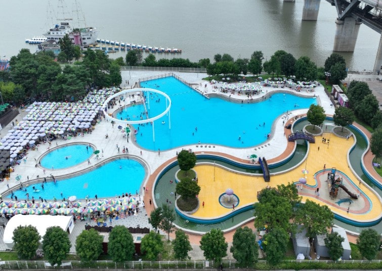 한강수영장 개장