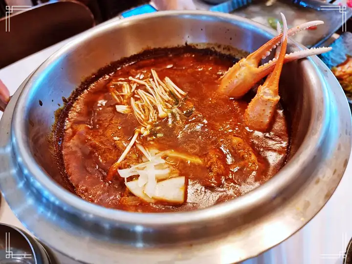 식객 허영만 백반기행 붉은대게 문희경 편 대게 게짜박이 게살 돌솥 비빔밥 비빔만두 누룽지밥 솥밥 울진 맛집 소개