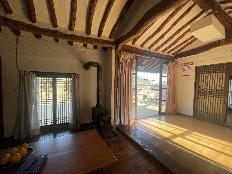 리틀 포레스트 영화촬영지 집 - 거실2