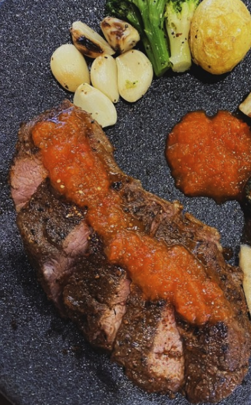 수비드된 토시살 스테이크 