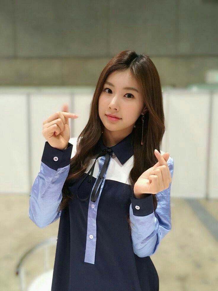 예뻐보이는 아이즈원 강혜원