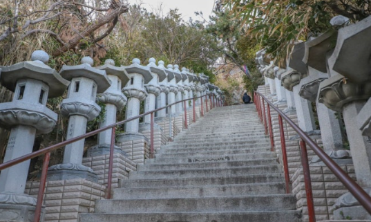 해동용궁사 108 장수계단