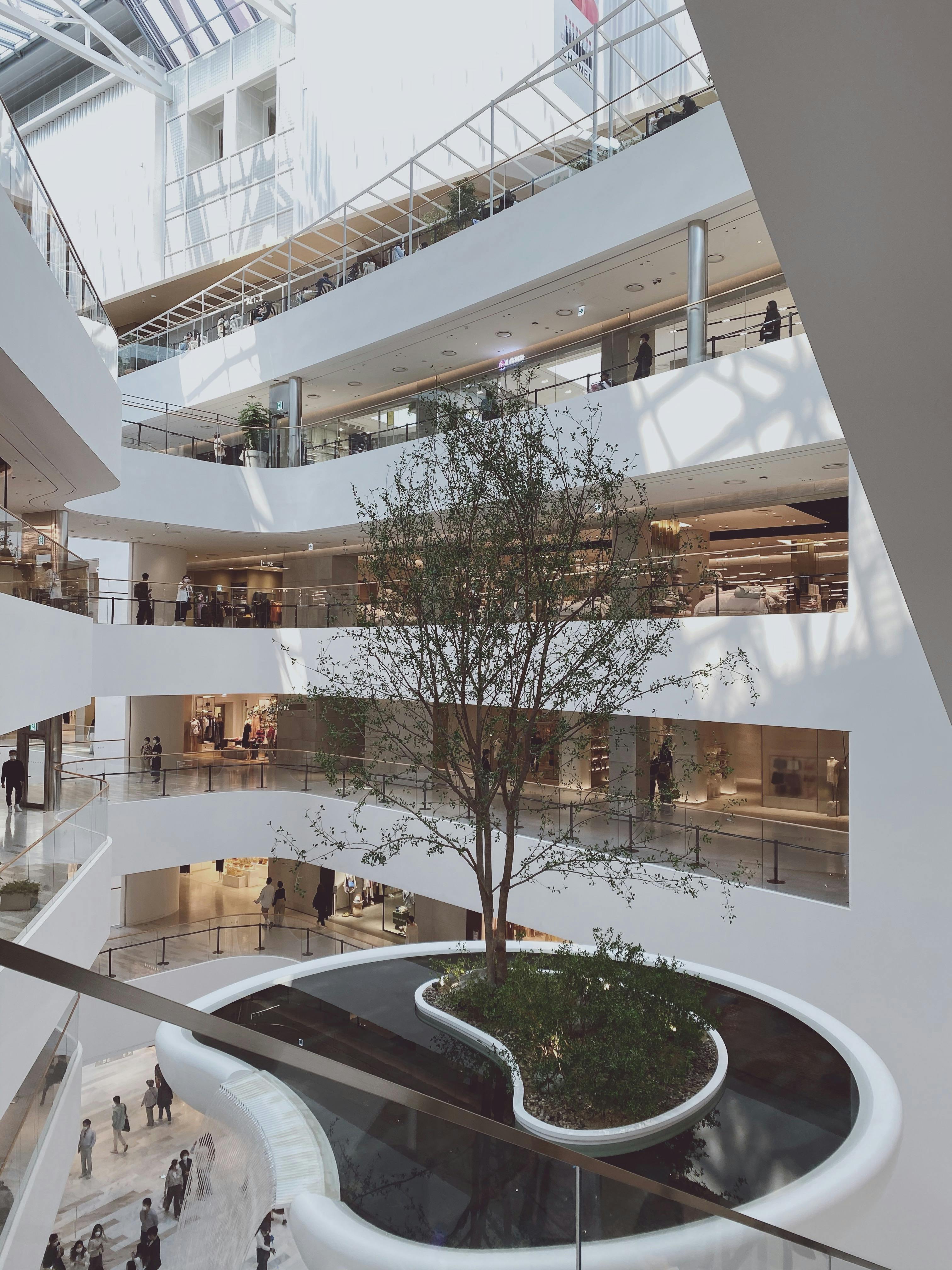 "현대백화점 고객센터 총정리: 카드, VOC, 분실물센터 등 모든 정보!"