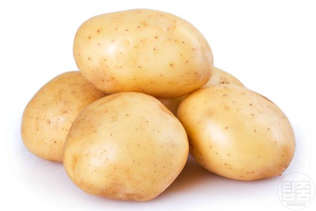 시커먼 겨드랑이 하얗게 미백 감자