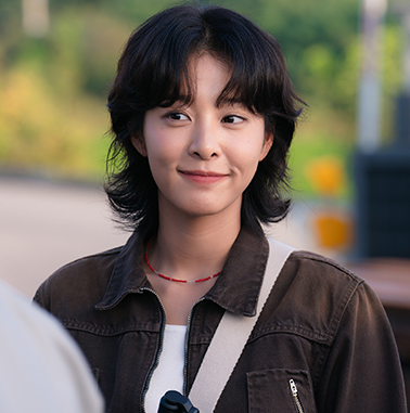 설인아 - 나희주 역