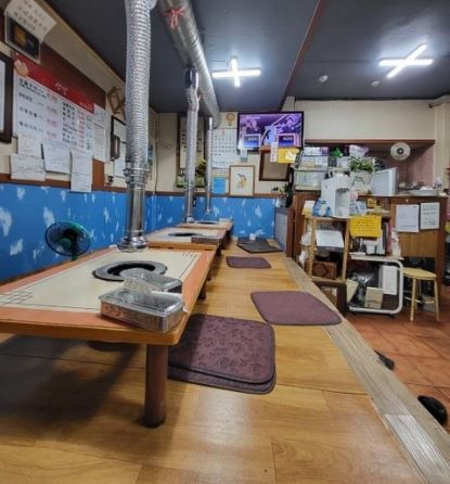 샘밭숯불구이 내부모습