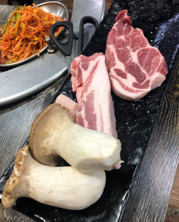 땅코숯불구이-목살-삼겹살-버섯
