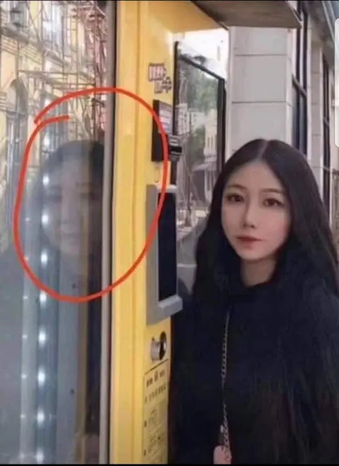 사진 보정을 꿰뚫는 진실의 거울