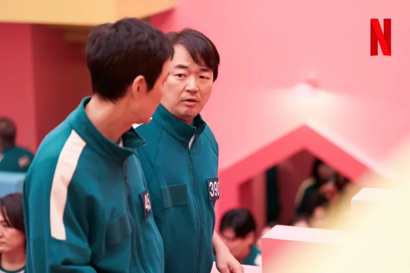 오징어 게임 시즌2에서 참가자 390번이자 정배 역을 맡은 배우 이서환