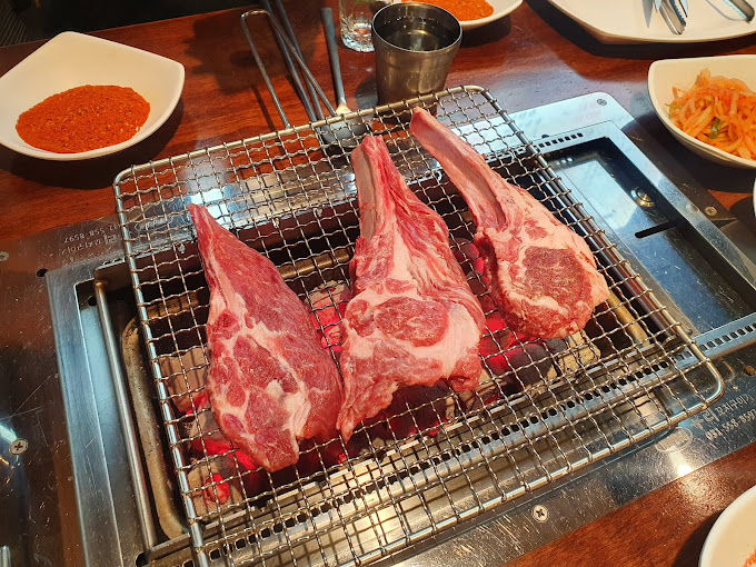 논현동 영동시장 양꼬치 '매화양꼬치'