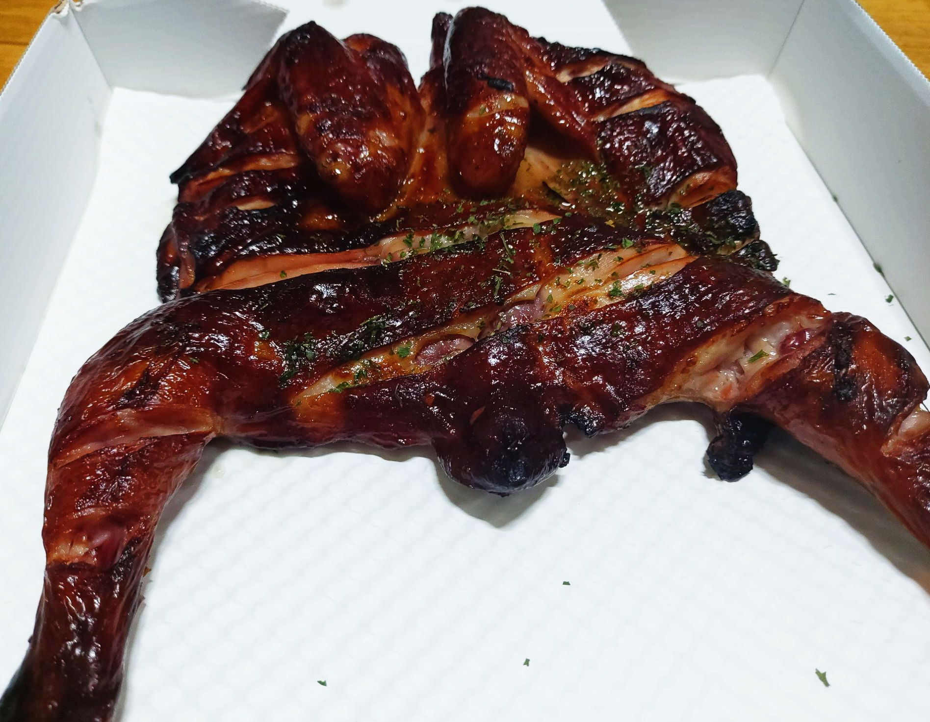 반올림피자샵 훈제치킨 한 마리