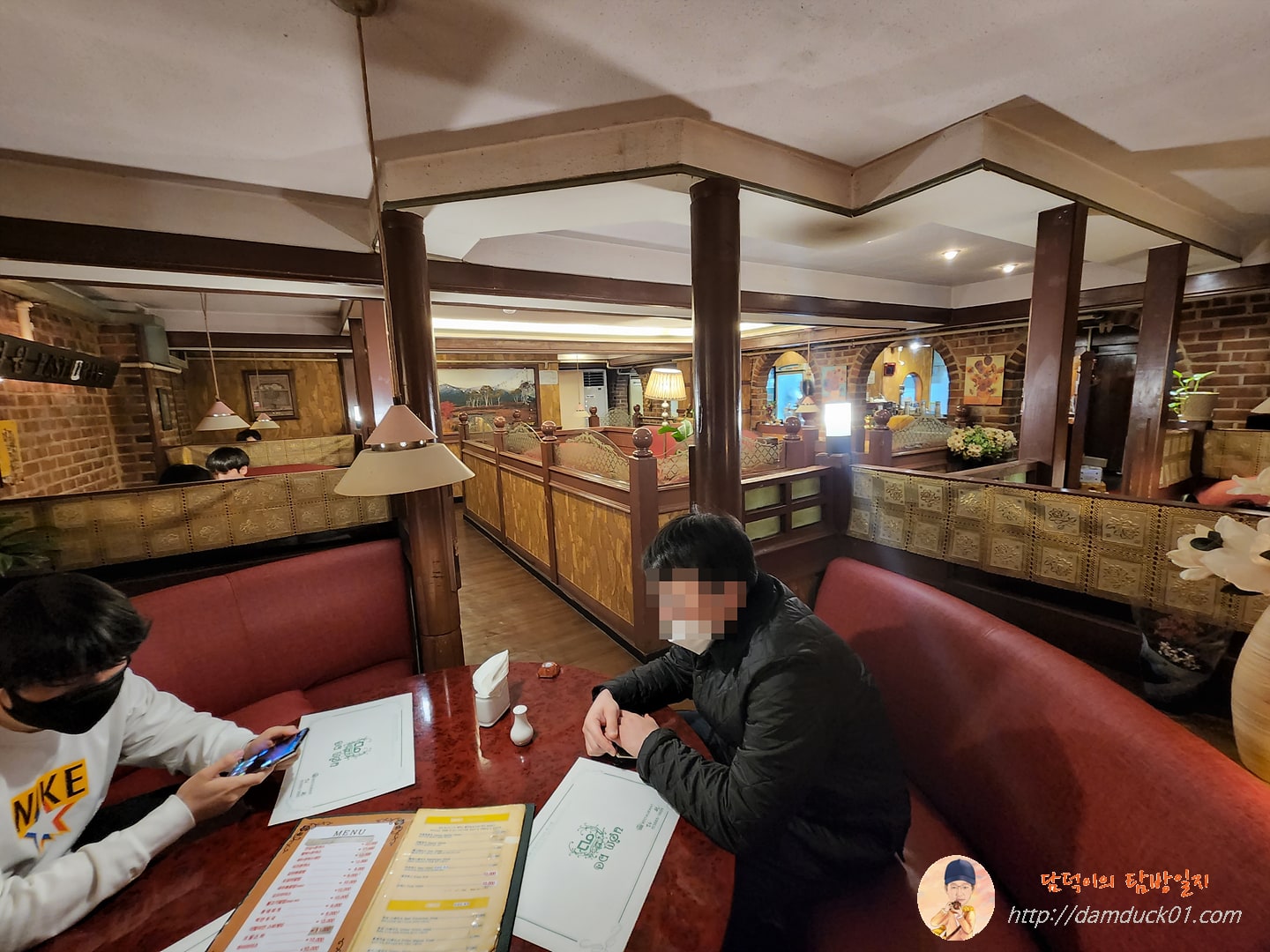 다원레스토랑 실내