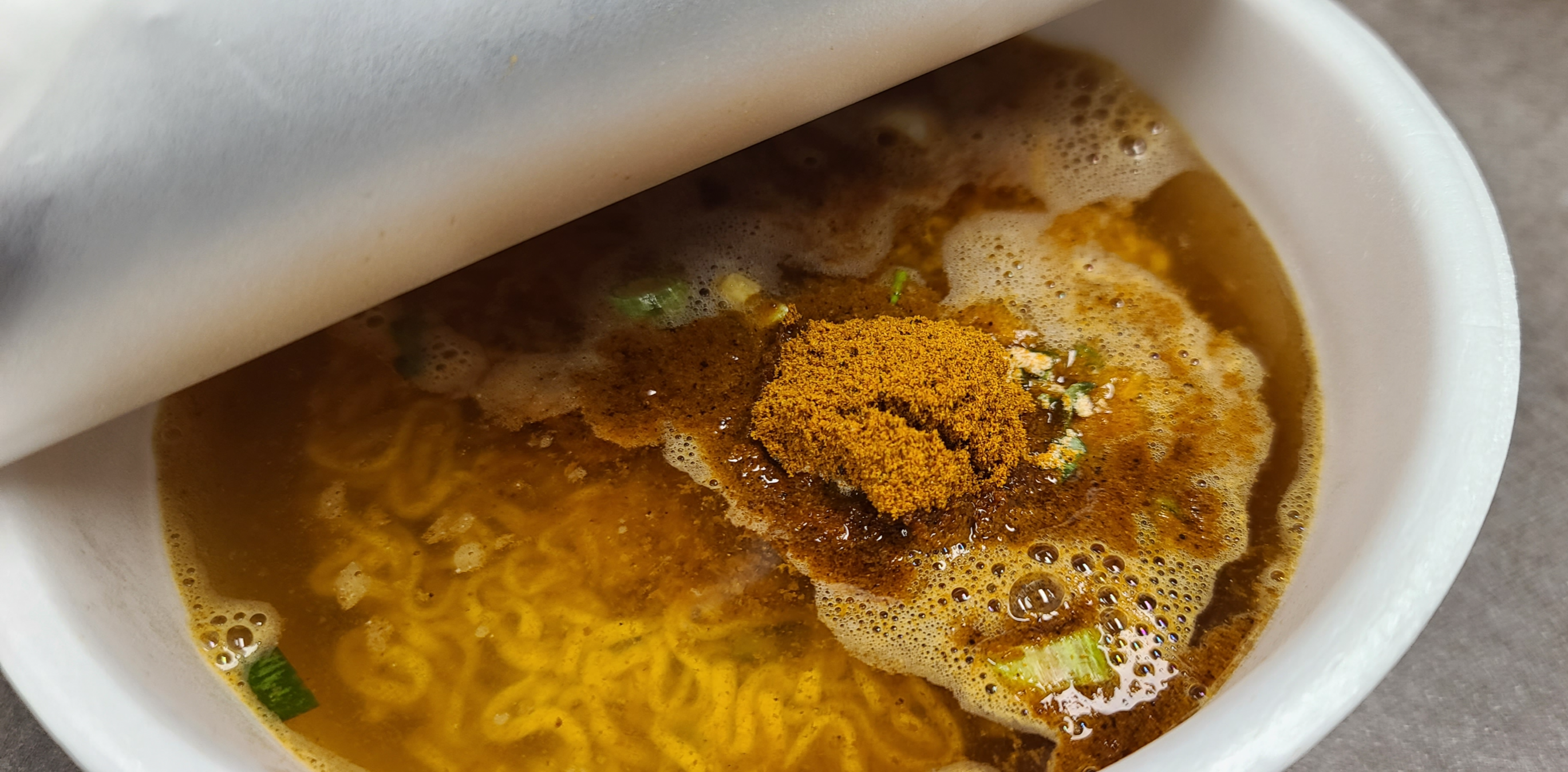 일본라멘 일본컵라면 이노쇼 카라카라우오 컵라면 매운라멘 내용물 스프종류 액상스프