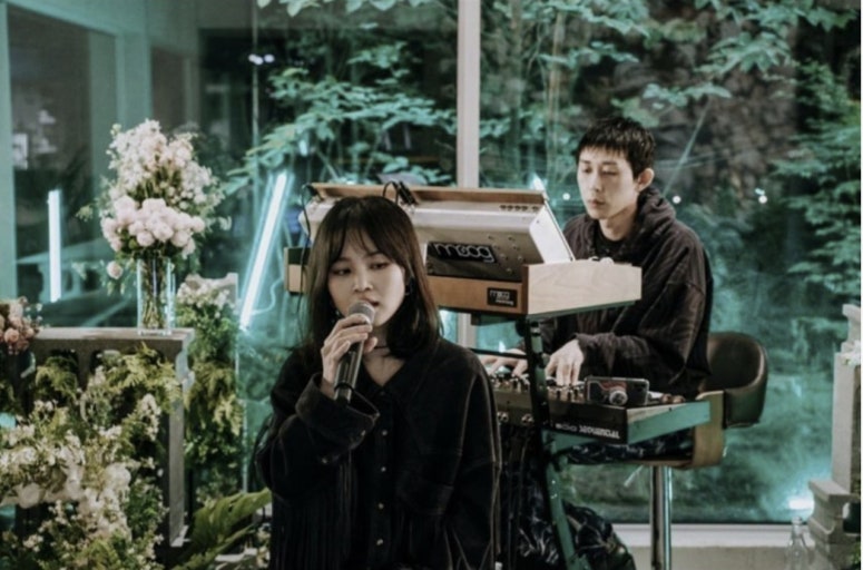 2025년 한국 로맨스 영화의 감정 결핍 시대 연애 서사 변동 관련 사진