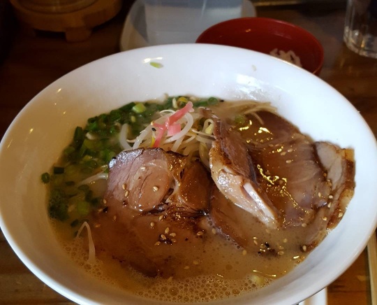 신촌 정통 라멘 '가마마루이라멘'