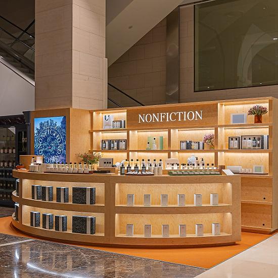 백화점 향수 코너