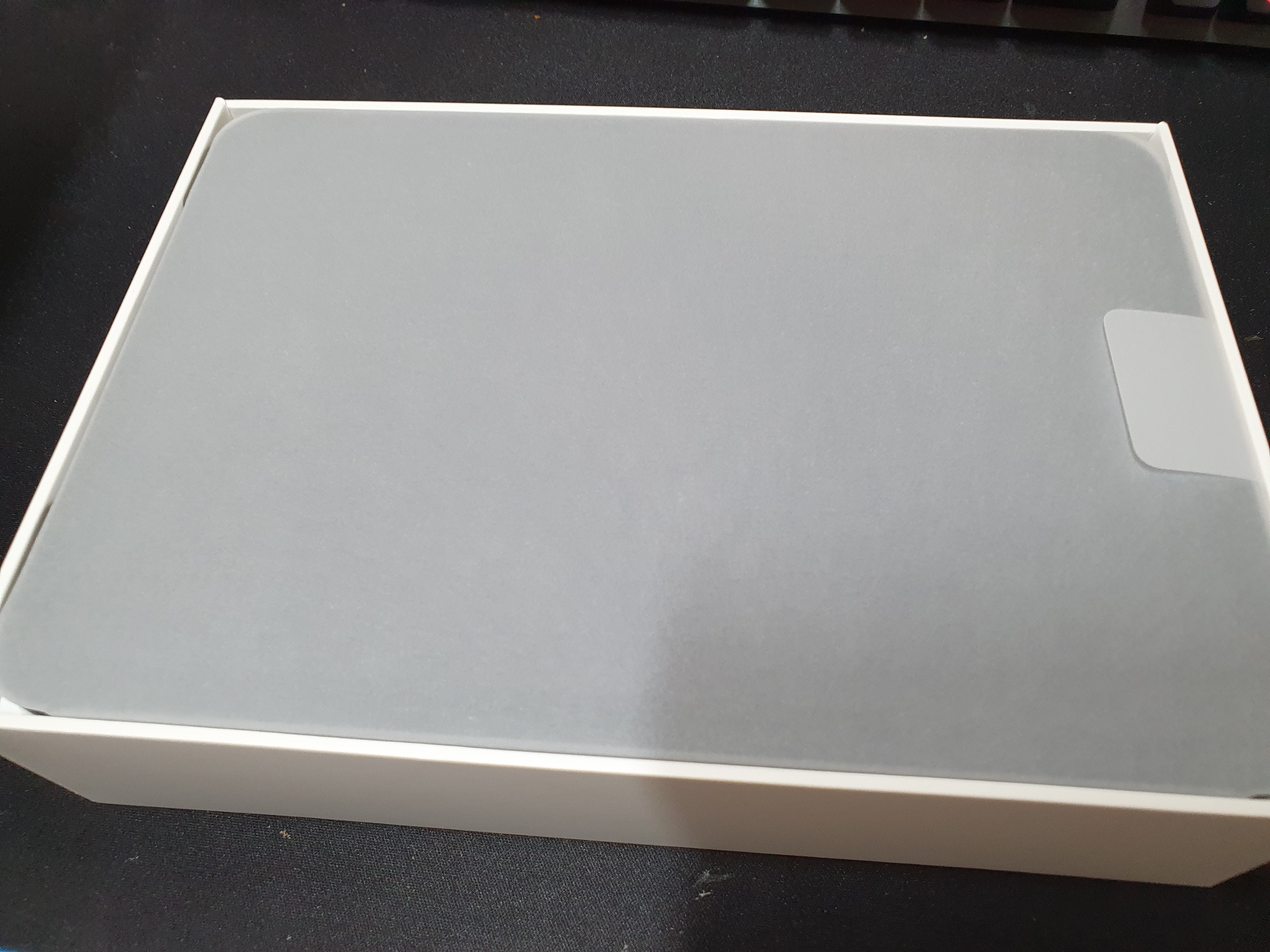 박스 안 종이포장