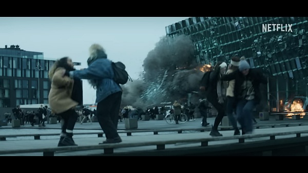 하트-오브-스톤-건물-붕괴-장면