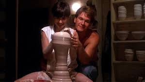 사랑과 영혼의 도자기 만드는 이미지