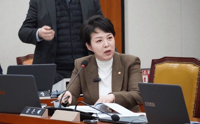 이스타항공 보안 점검 허위 작성 논란: 항공 안전 문제 대두