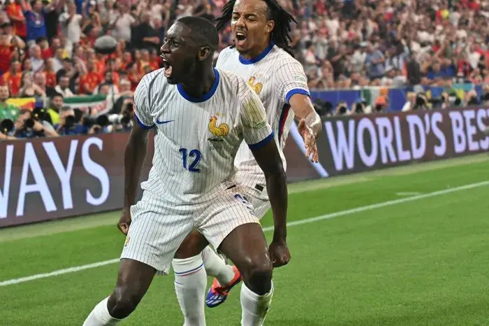 선제골 프랑스 콜로무아니-연합뉴스 출저