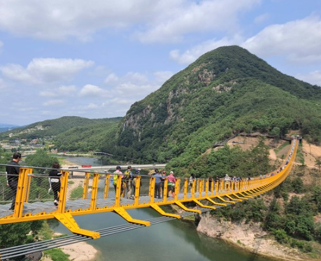 월영산 출렁다리