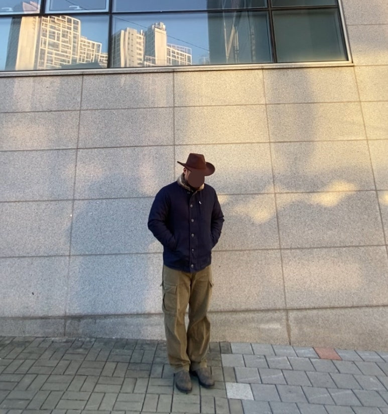 데일리룩('26.1.11.)유니버셜 케미스트리 페도라 카우보이 웨스턴모자, 밴웍스 폴라티, 프리즘웍스 덱자켓 EDGAR N-1, 프리즘웍스 카고팬츠, 블런드스톤 585 러스틱브라운