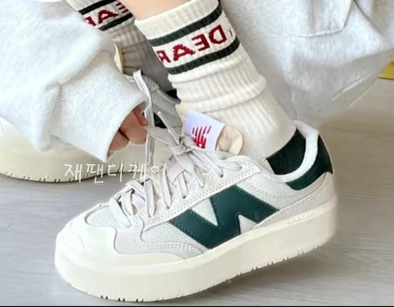 뉴발란스 플랫폼 나이트 워치 그린 CT302RA