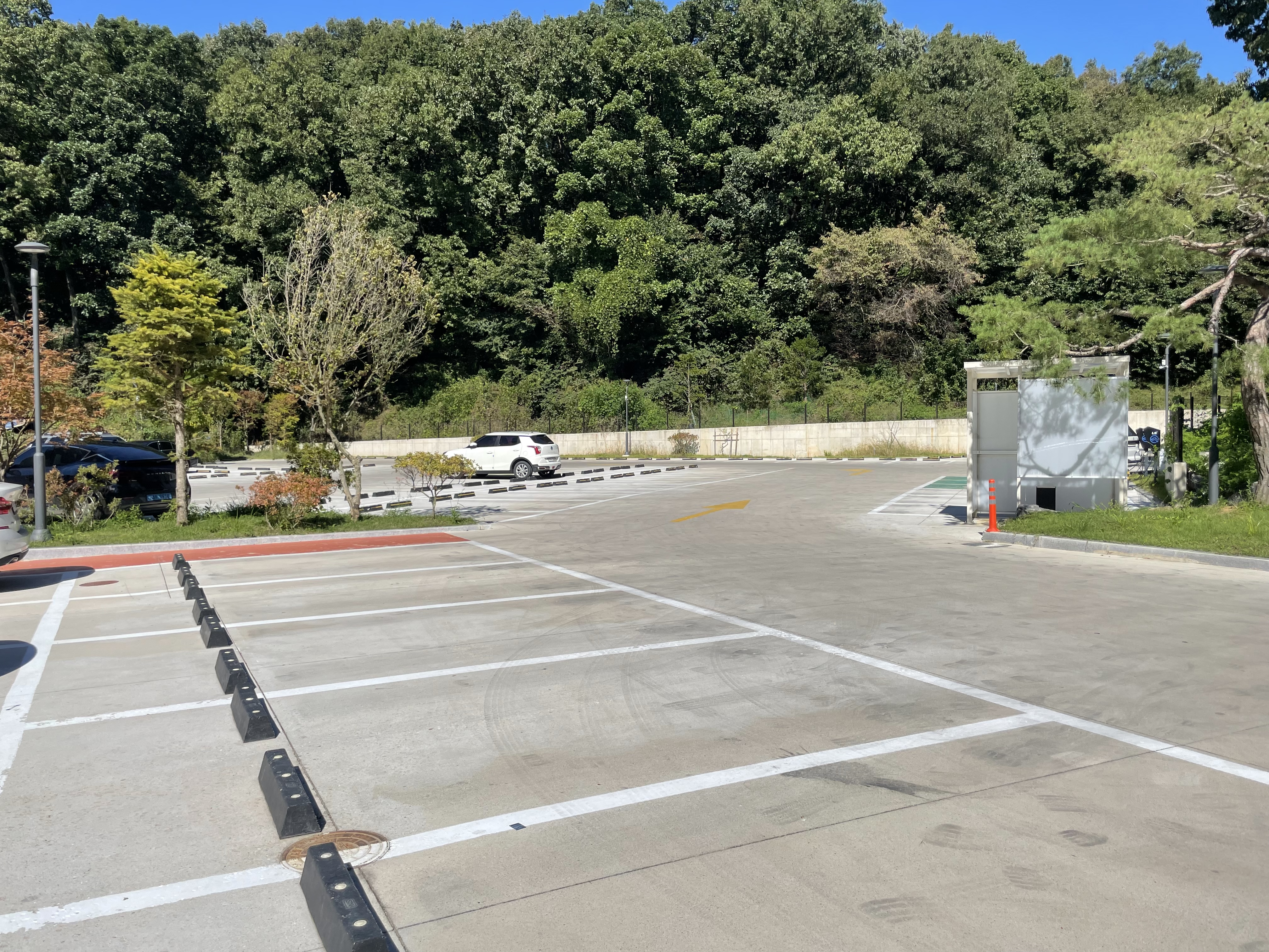 파주 공릉저수지 대형카페 모쿠슈라 프렌치카페