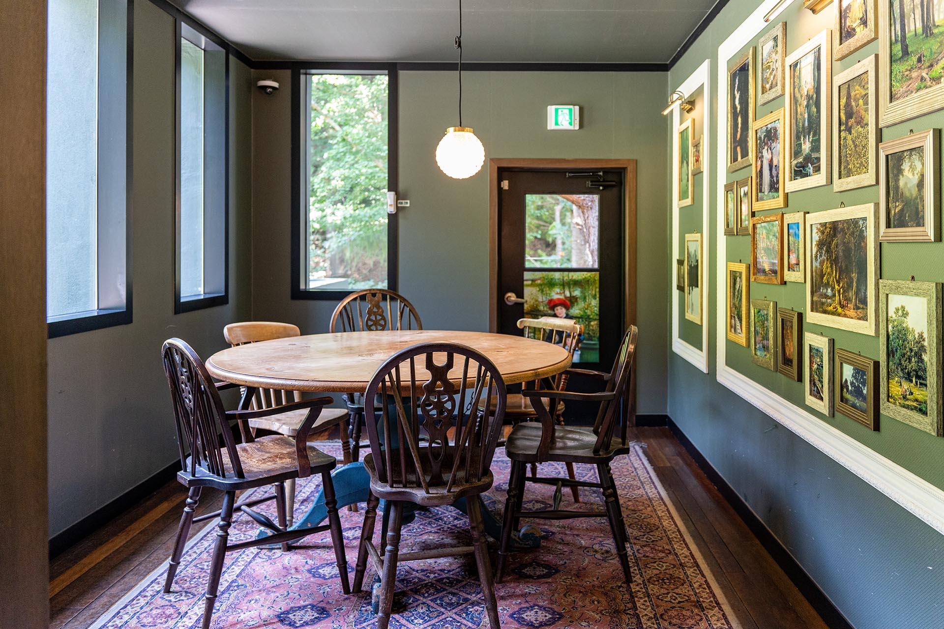 괴정 카페 만디 2층