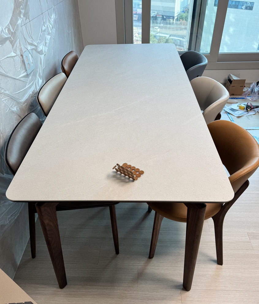 마망 식탁 상판 결합