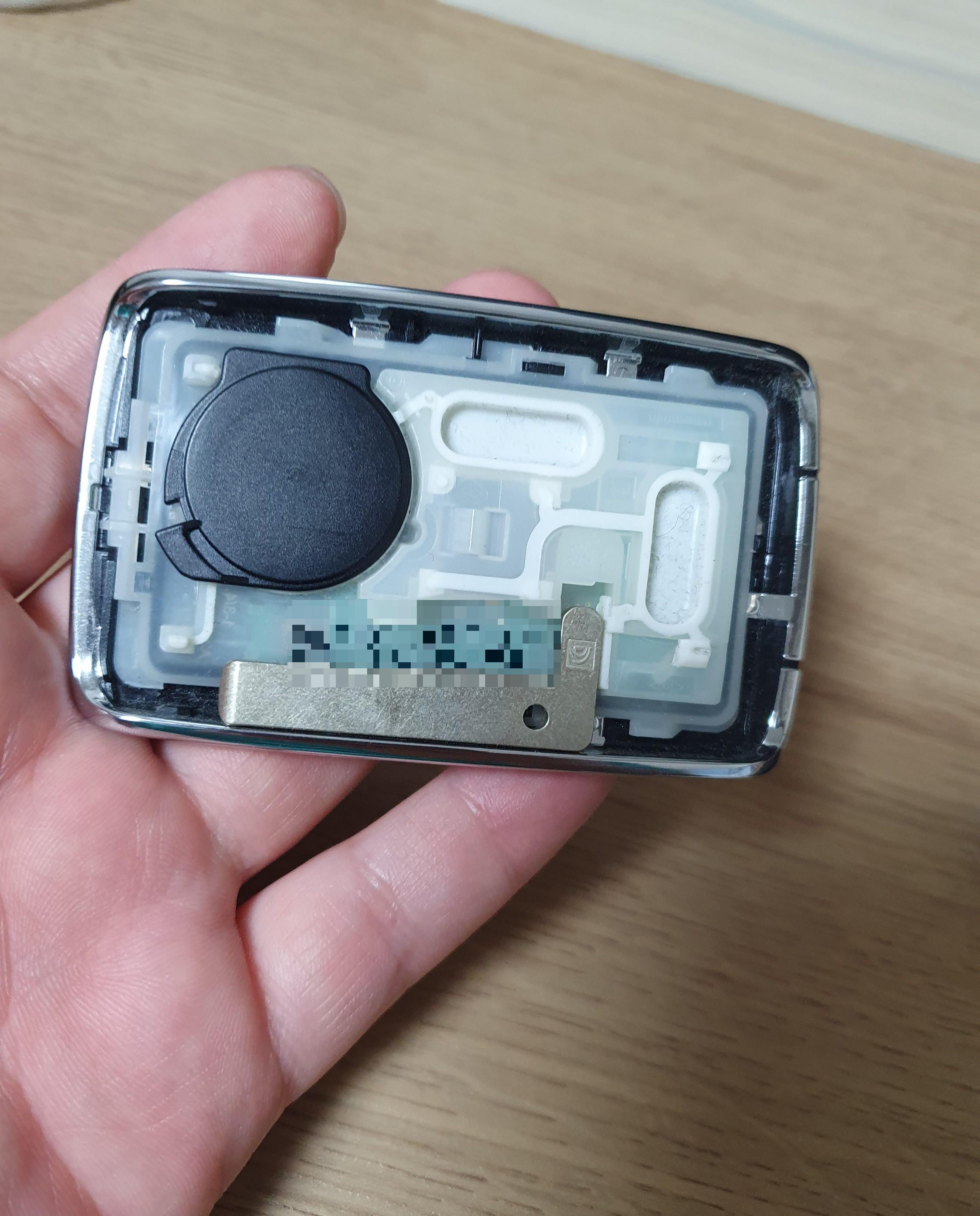 SM6 스마트키 베터리 커버