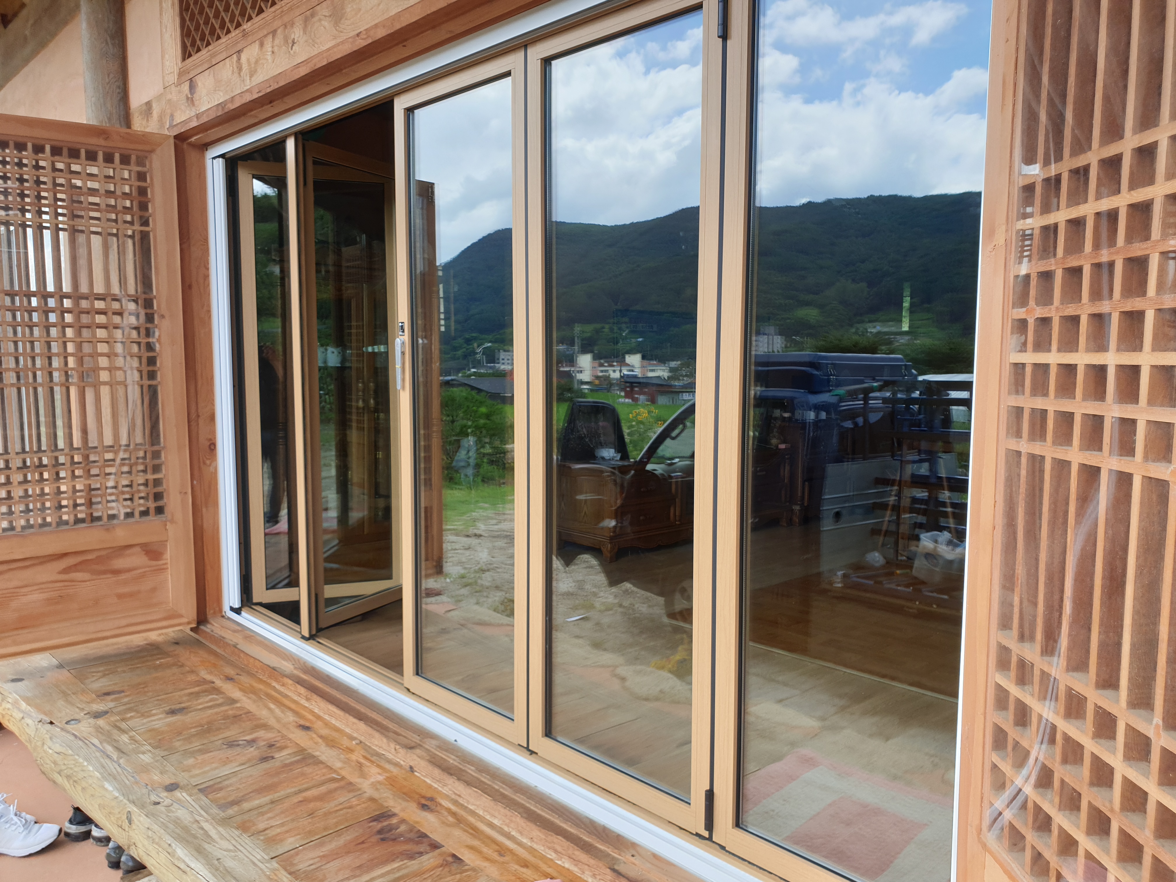 폴딩도어 시공 완성